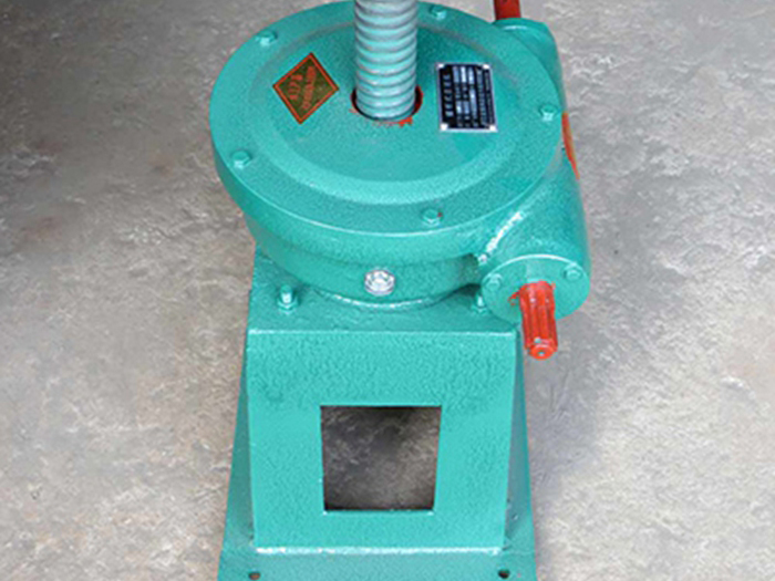 手搖螺桿啟閉機(jī)